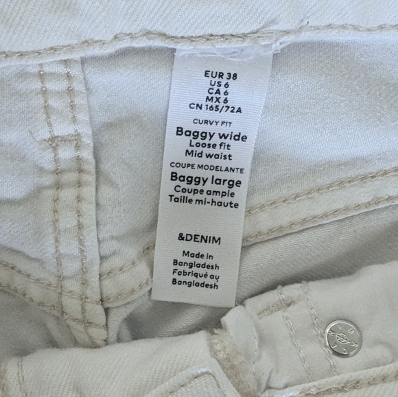 White Jeans - Picture 2 of 2